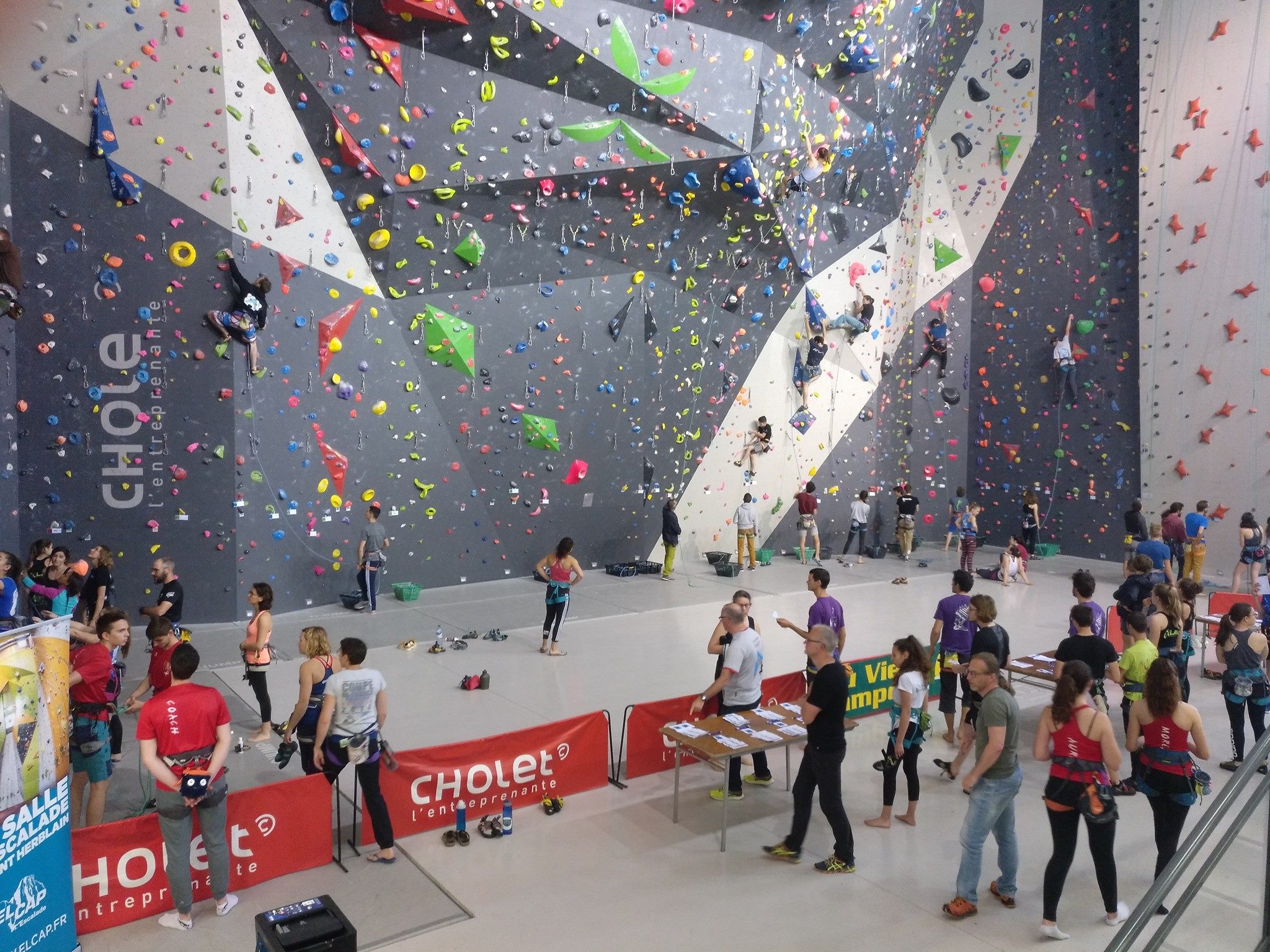 Le Mur D escalade Du Complexe Sportif Gr goire AESM CHOLET